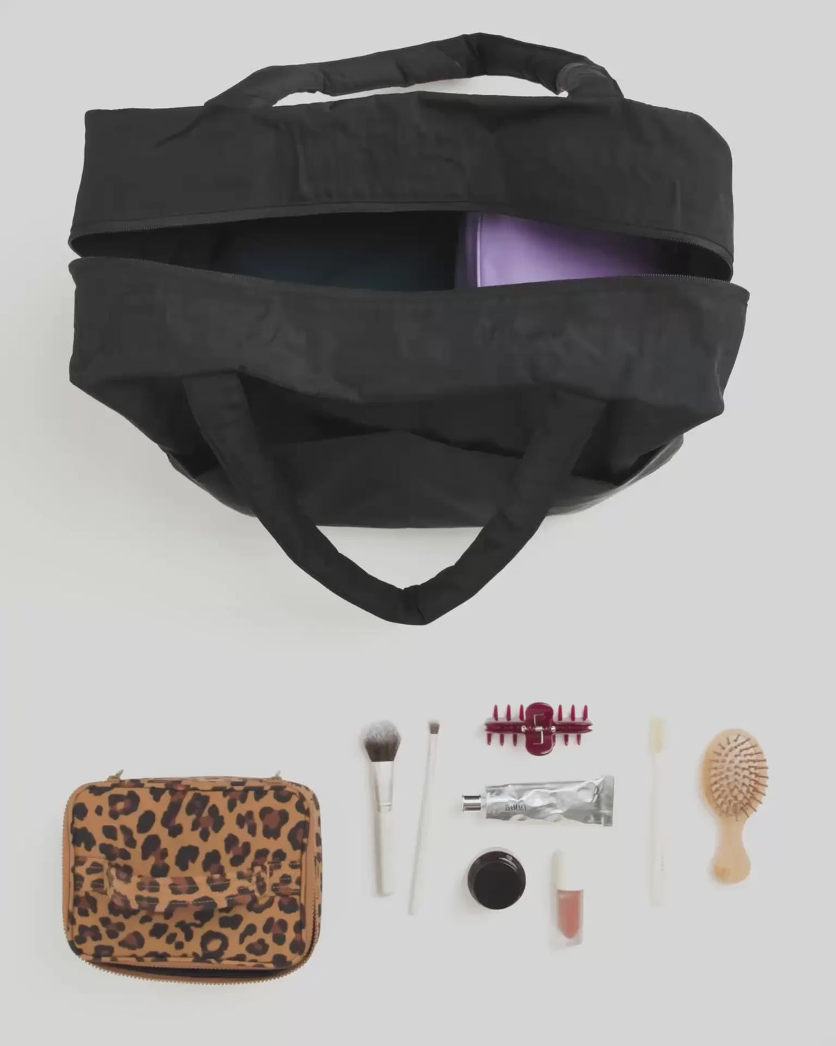 SMALL COSMETIC CASE - US 7704