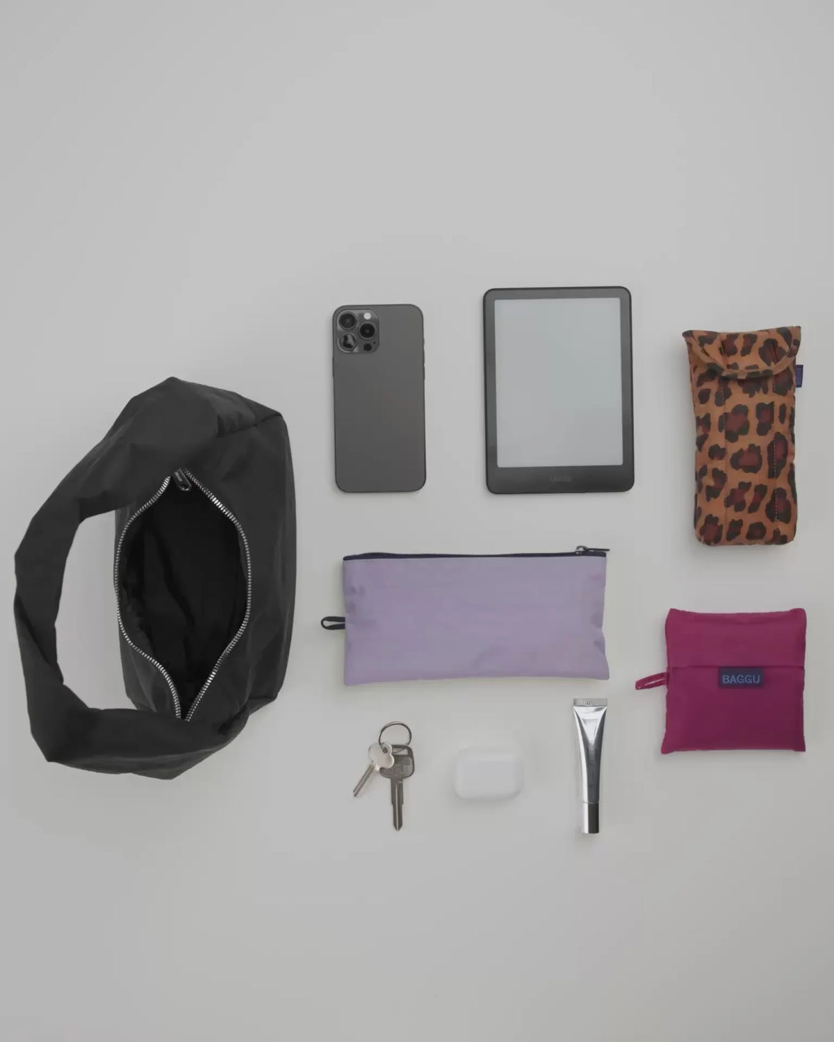 SMALL NYLON MERINGUE BAG - US 7780
